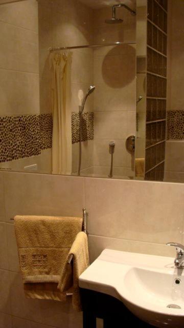 Bed and Breakfast Warszawa Stare Bielany Exterior foto